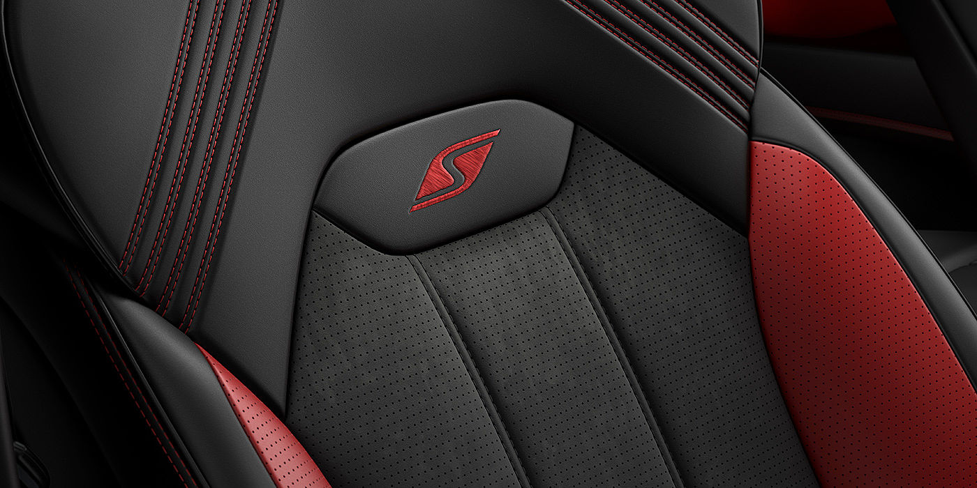 Bentley Hyderabad Bentley Bentayga S seat with detailed red Hotspur stitching and black Beluga coloured hide. 